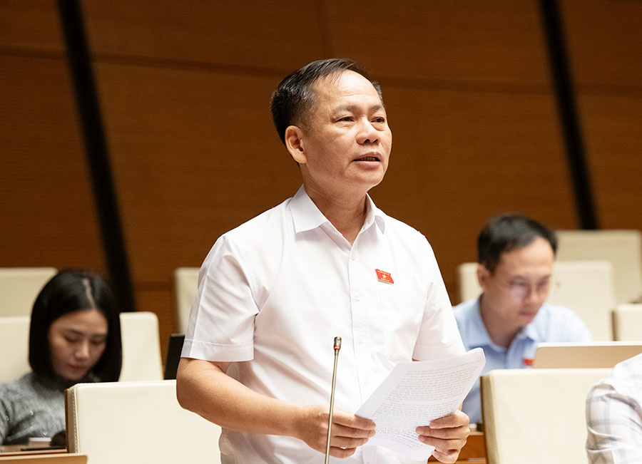 Hoàn thiện cơ sở dữ liệu, tăng cường kết nối, chia sẻ thông tin về người lao động Việt Nam đi làm việc ở nước ngoài