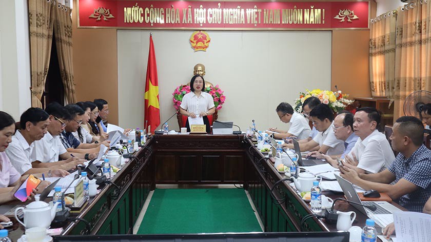 Hoàn thiện các báo cáo, tờ trình, dự thảo nghị quyết trên lĩnh vực tài chính trình Kỳ họp Hội đồng nhân dân tỉnh