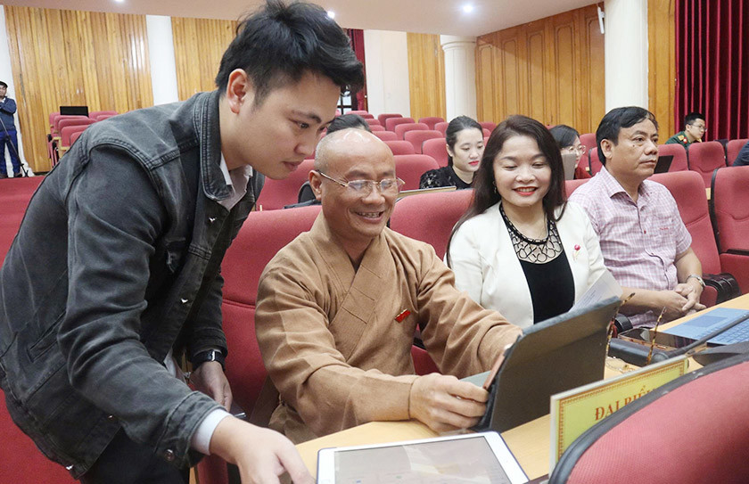 Tập huấn sử dụng phần mềm Kỳ họp HĐND không giấy phục vụ Kỳ họp thường lệ cuối năm 2025