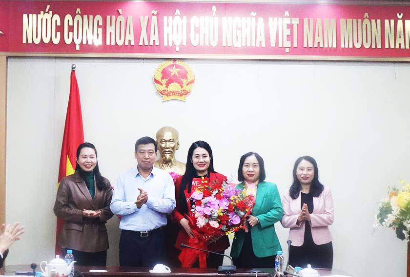 Gặp mặt, chia tay đồng chí Nguyễn Thị Việt Hà – tân Phó Chủ tịch HĐND tỉnh Hà Tĩnh