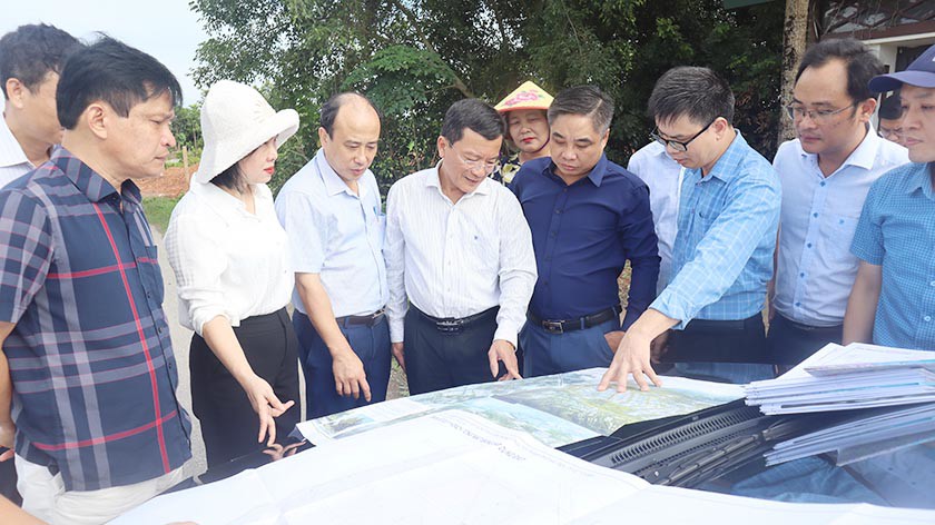 Ban Kinh tế - Ngân sách HĐND tỉnh làm việc với Sở Xây dựng về các đồ án quy hoạch trình kỳ họp giữa năm 2025