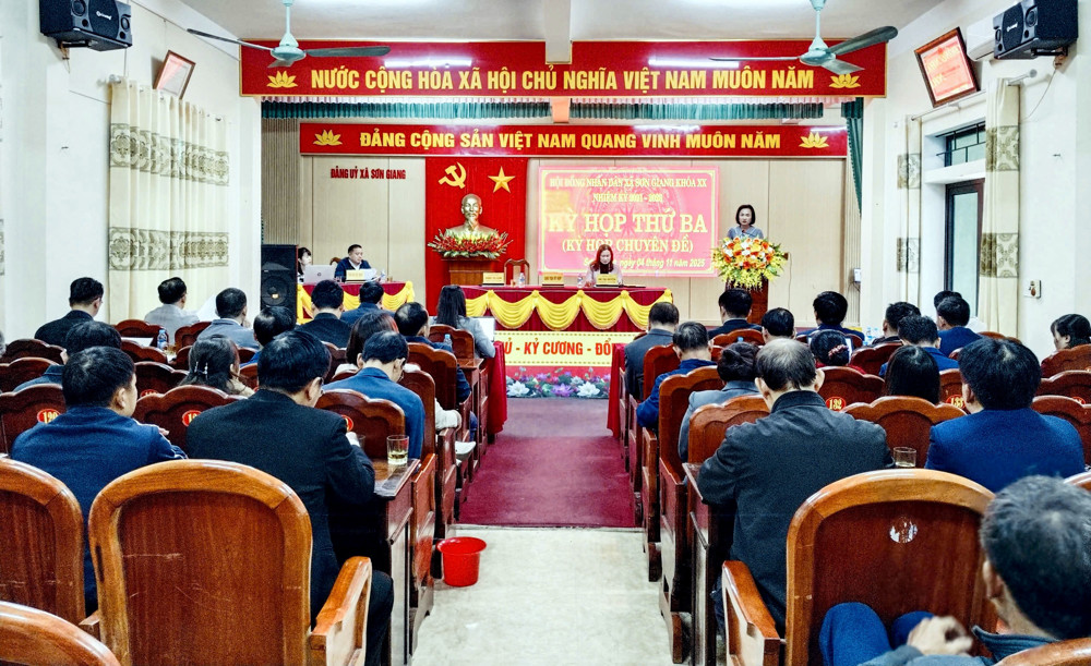 Hội đồng nhân dân xã Sơn Giang thông qua nhiều nghị quyết quan trọng tại kỳ họp thứ 3 (kỳ họp chuyên đề)