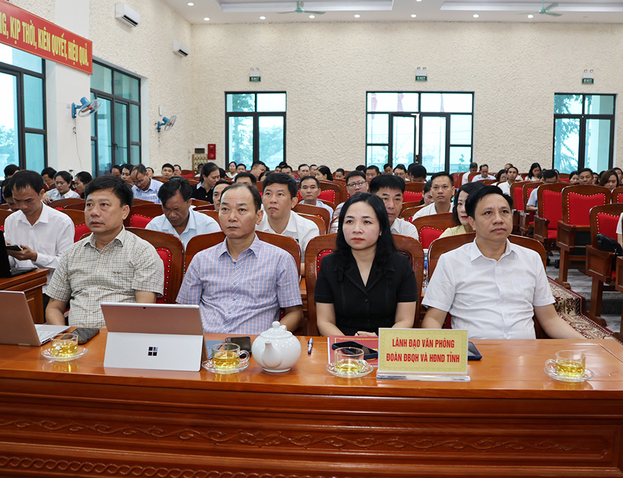 Tập huấn sử dụng Hệ thống số HĐND các cấp cho 36 xã, phường