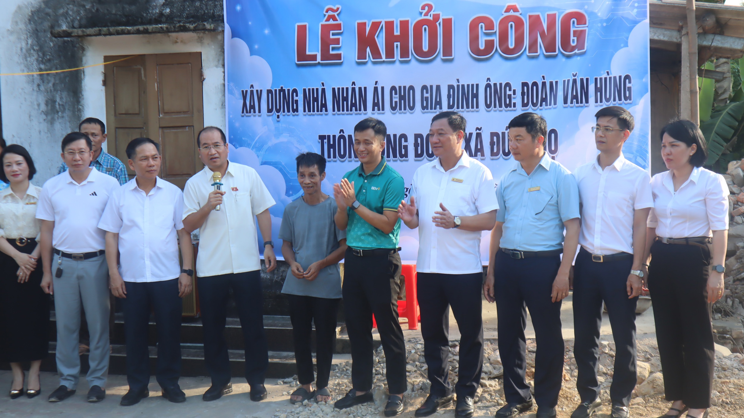 Khởi công xây dựng nhà nhân ái cho hộ gia đình khó khăn ở xã Đức Thọ