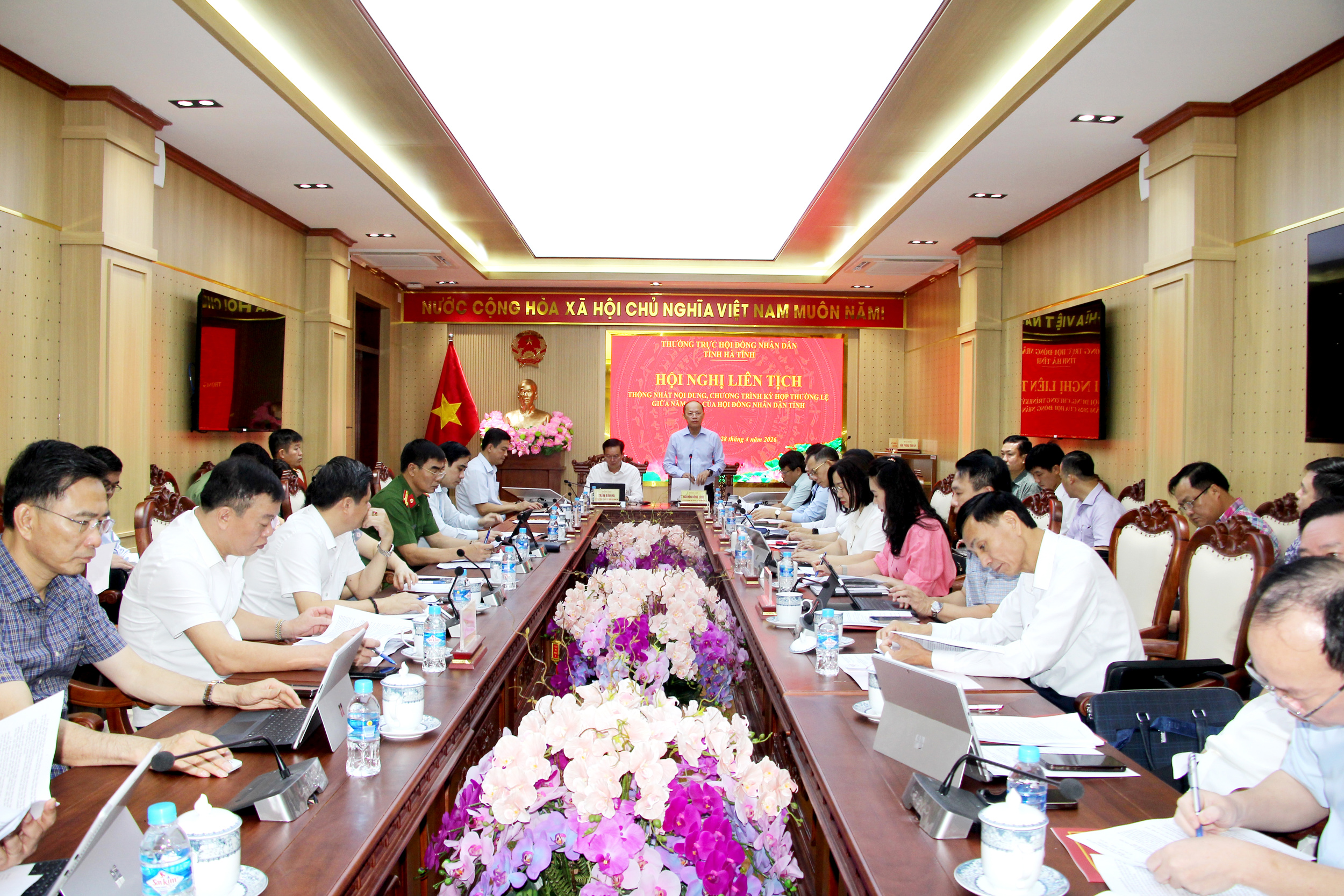 Khẩn trương rà soát, đảm bảo chất lượng, tiến độ các báo cáo, tờ trình, dự thảo Nghị quyết trình Kỳ họp thường lệ giữa năm 2026