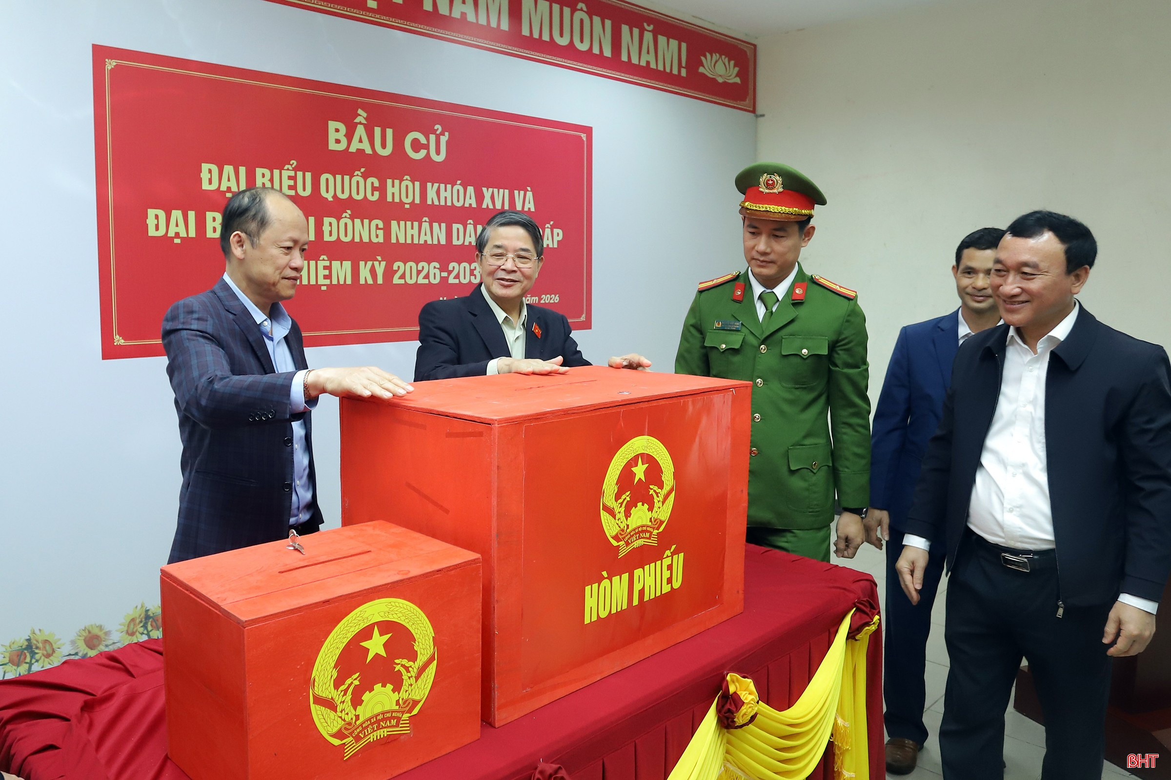 Khẳng định vai trò của Thường trực HĐND tỉnh Hà Tĩnh trong lãnh đạo, chỉ đạo công tác bầu cử