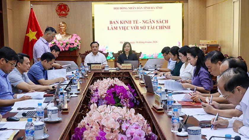 Thẩm tra các nghị quyết về tài chính, ngân sách và đầu tư công trình kỳ họp giữa năm 2026.