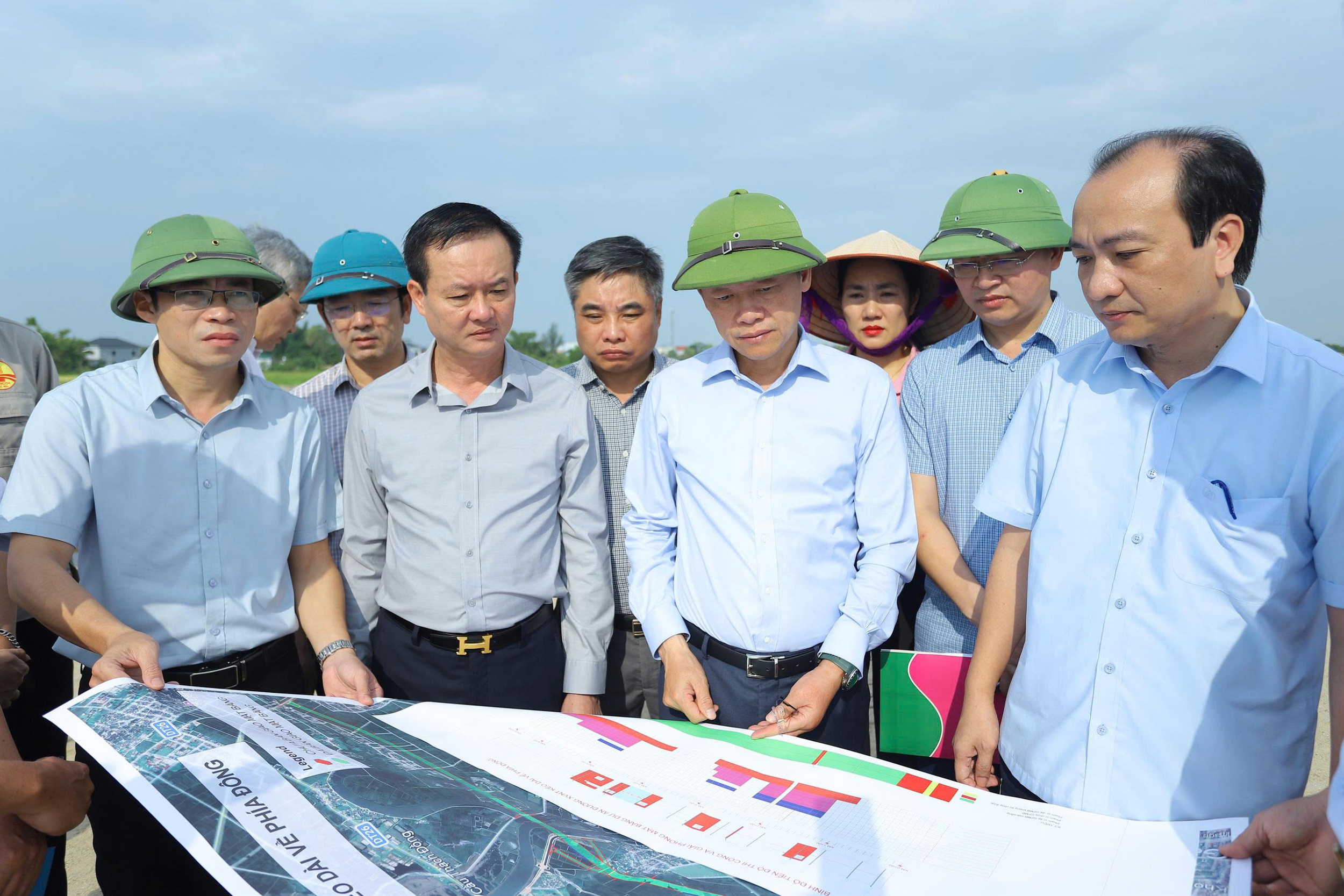 Tập trung tháo gỡ vướng mắc, đẩy nhanh tiến độ các dự án trọng điểm ở Hà Tĩnh