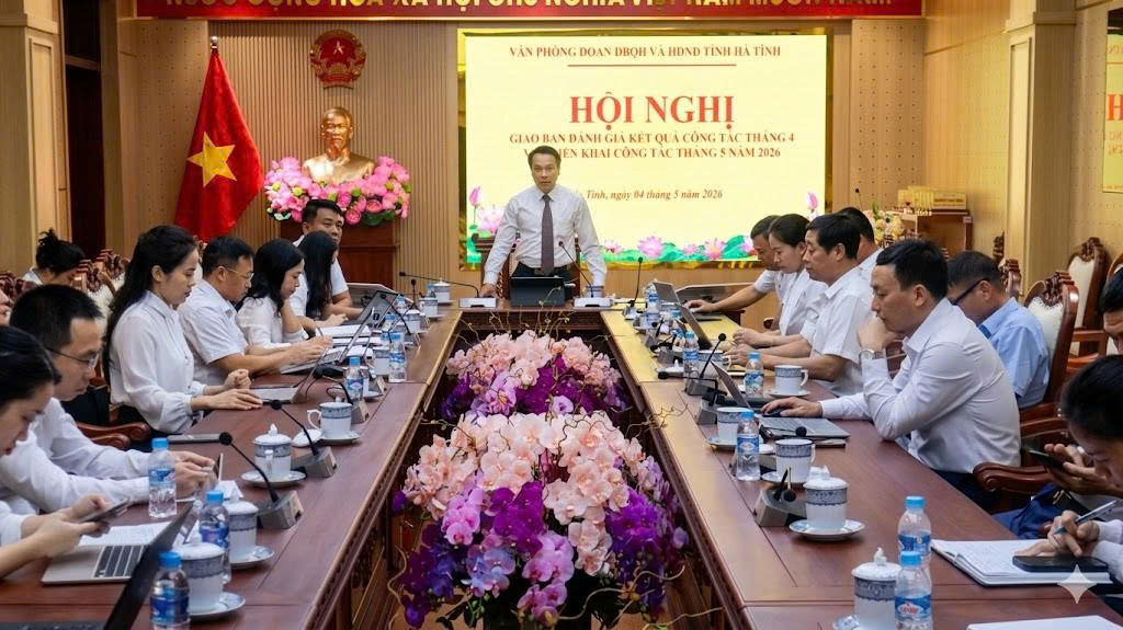 Văn phòng Đoàn ĐBQH và HĐND tỉnh giao ban, triển khai nhiệm vụ tháng 5