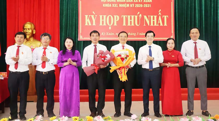 HĐND xã Kỳ Xuân hoàn thành bầu các chức danh chủ chốt nhiệm kỳ mới