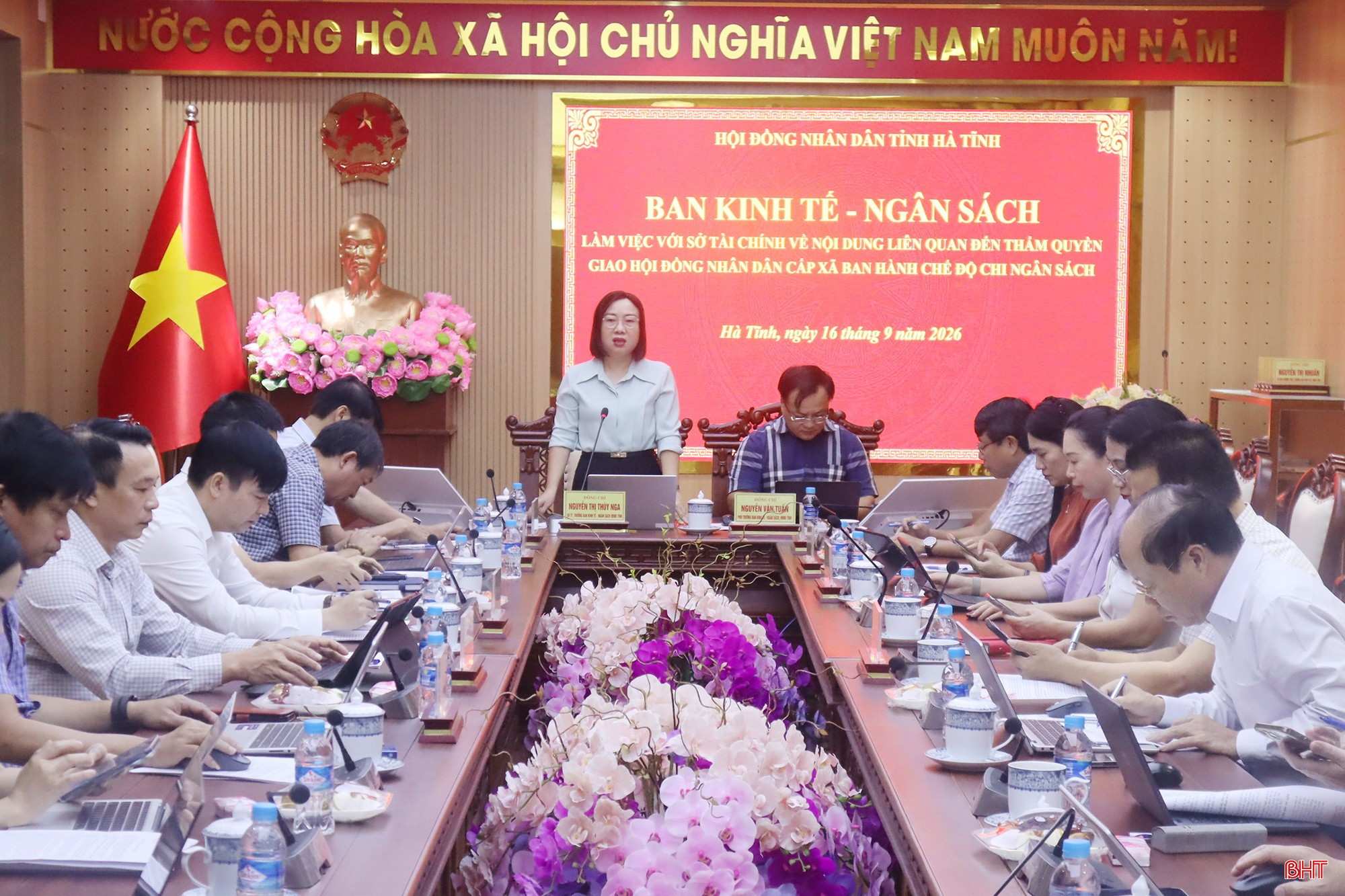 Ban Kinh tế - Ngân sách làm việc với Sở Tài chính về rà soát các nội dung chi ngân sách có thể phân cấp cho HĐND cấp xã quyết định