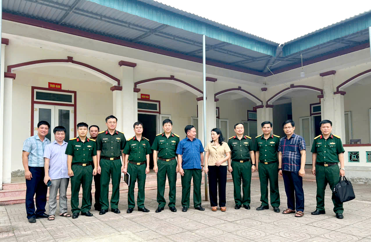 Tiếp tục quan tâm cơ sở vật chất, trang thiết bị, nâng cao chất lượng huấn luyện và hiệu quả hoạt động của lực lượng dân quân tự vệ